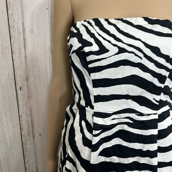 NWT Express Zebra Mini Dress - Picture 2 of 12